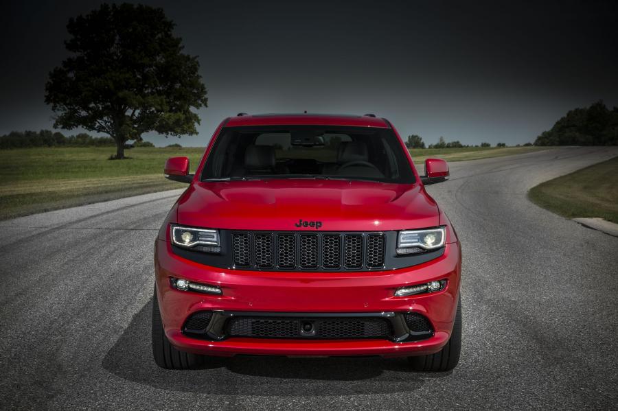  Jeep Grand Cherokee SRT Red Vapor 2015 года  (фото 3 из 10)